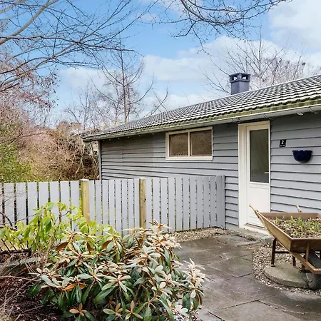 2 Bedroom Stunning In *